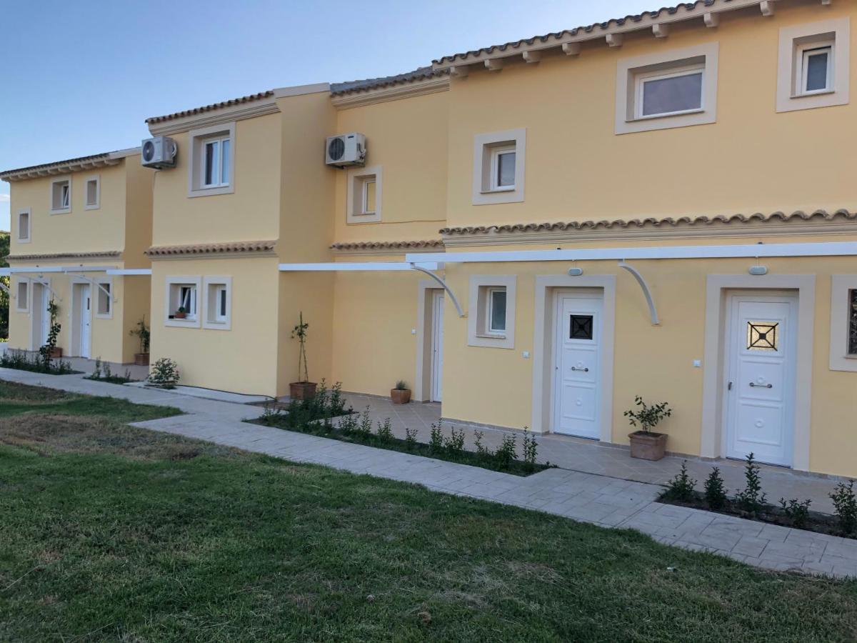 Mythos Apts Rentit