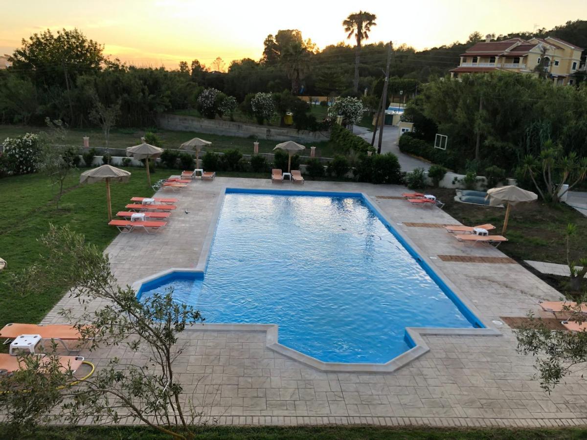 Mythos Apts Rentit *