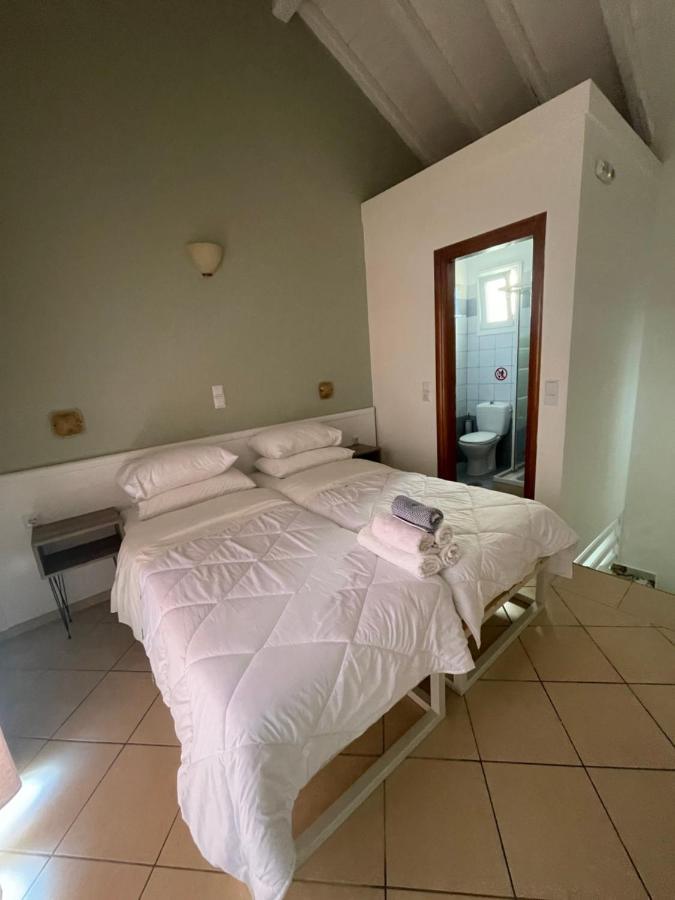 Aparthotel Mythos Apts Rentit