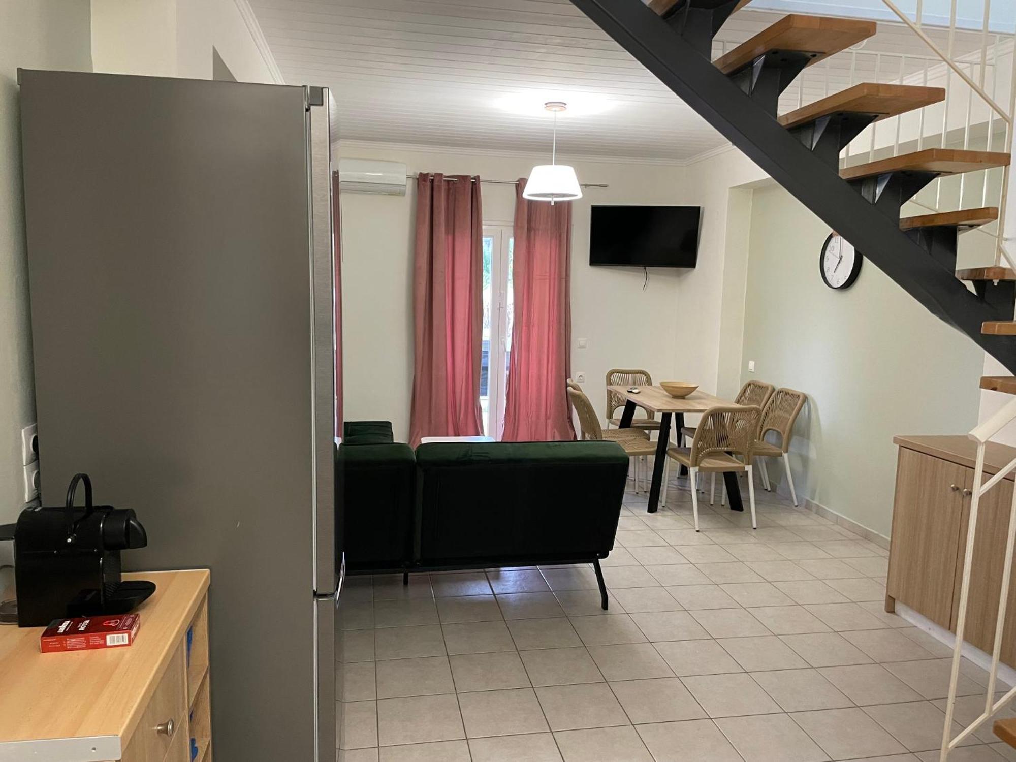 Aparthotel Mythos Apts Rentit *