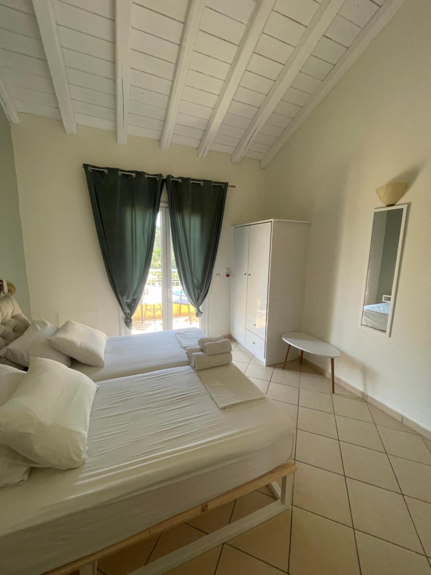 Mythos Apts Rentit * Agios Stefanos Avliotes (Corfu)