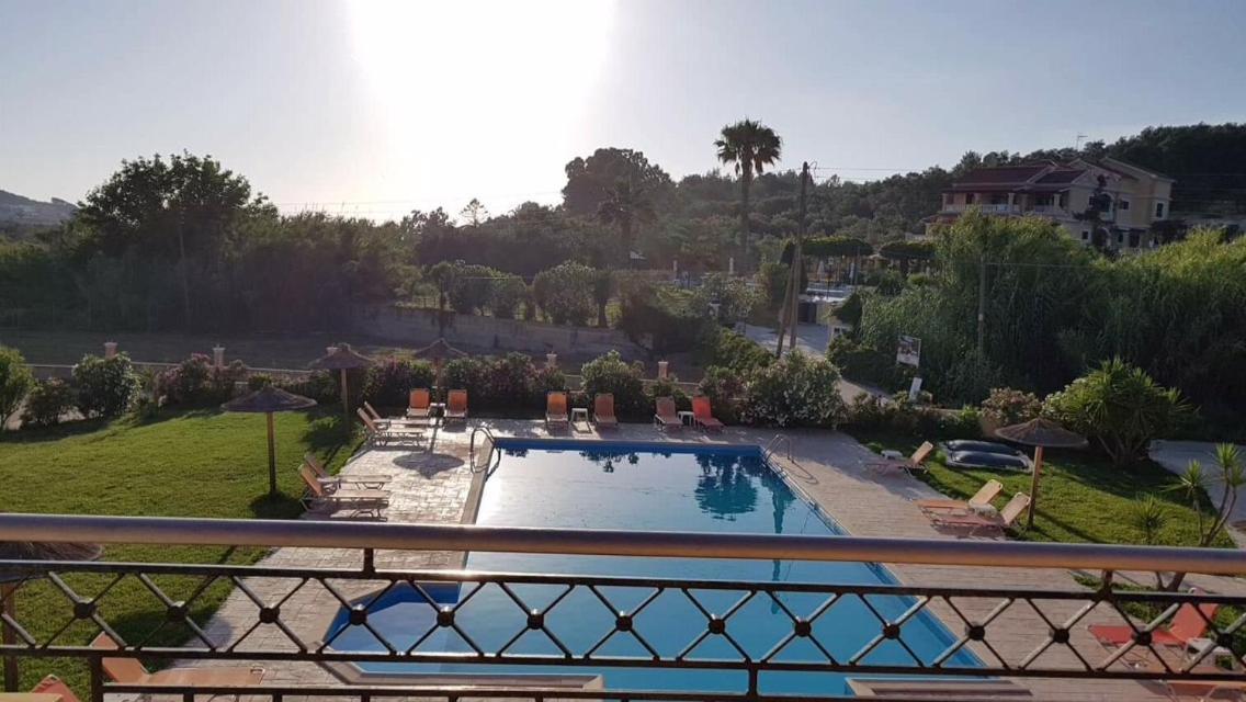 Mythos Apts Rentit Aparthotel
