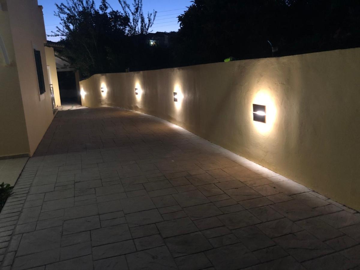 Mythos Apts Rentit