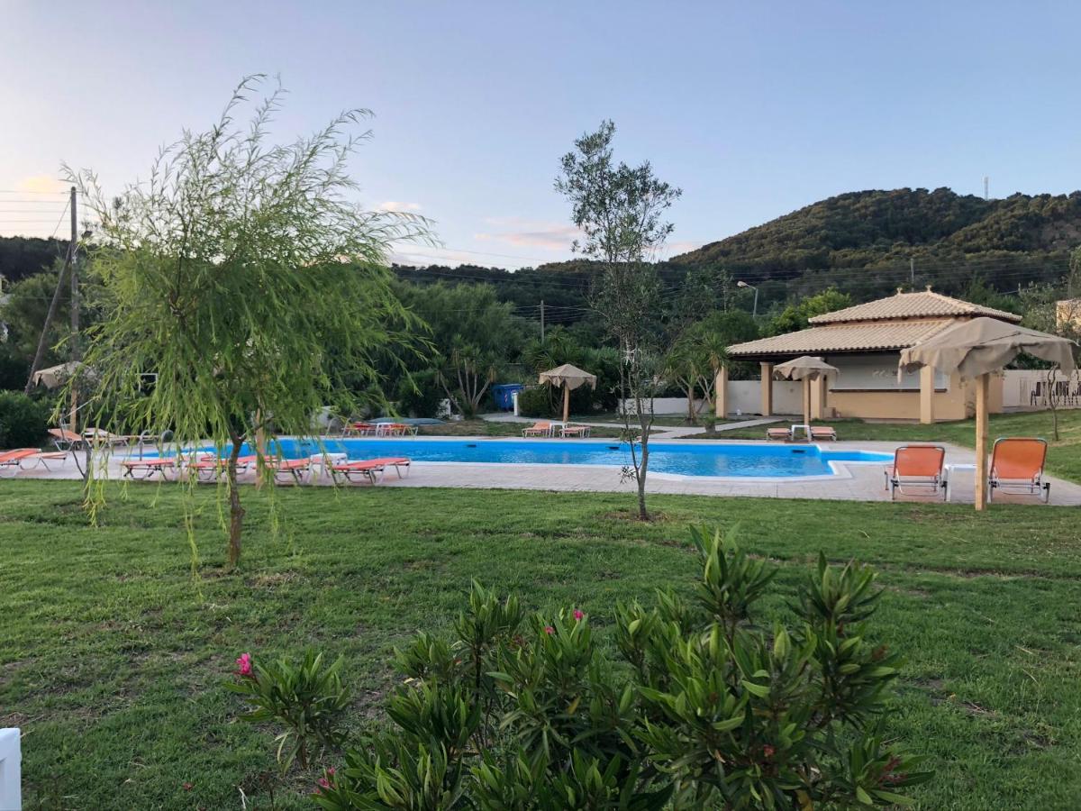 Mythos Apts Rentit Appart hôtel