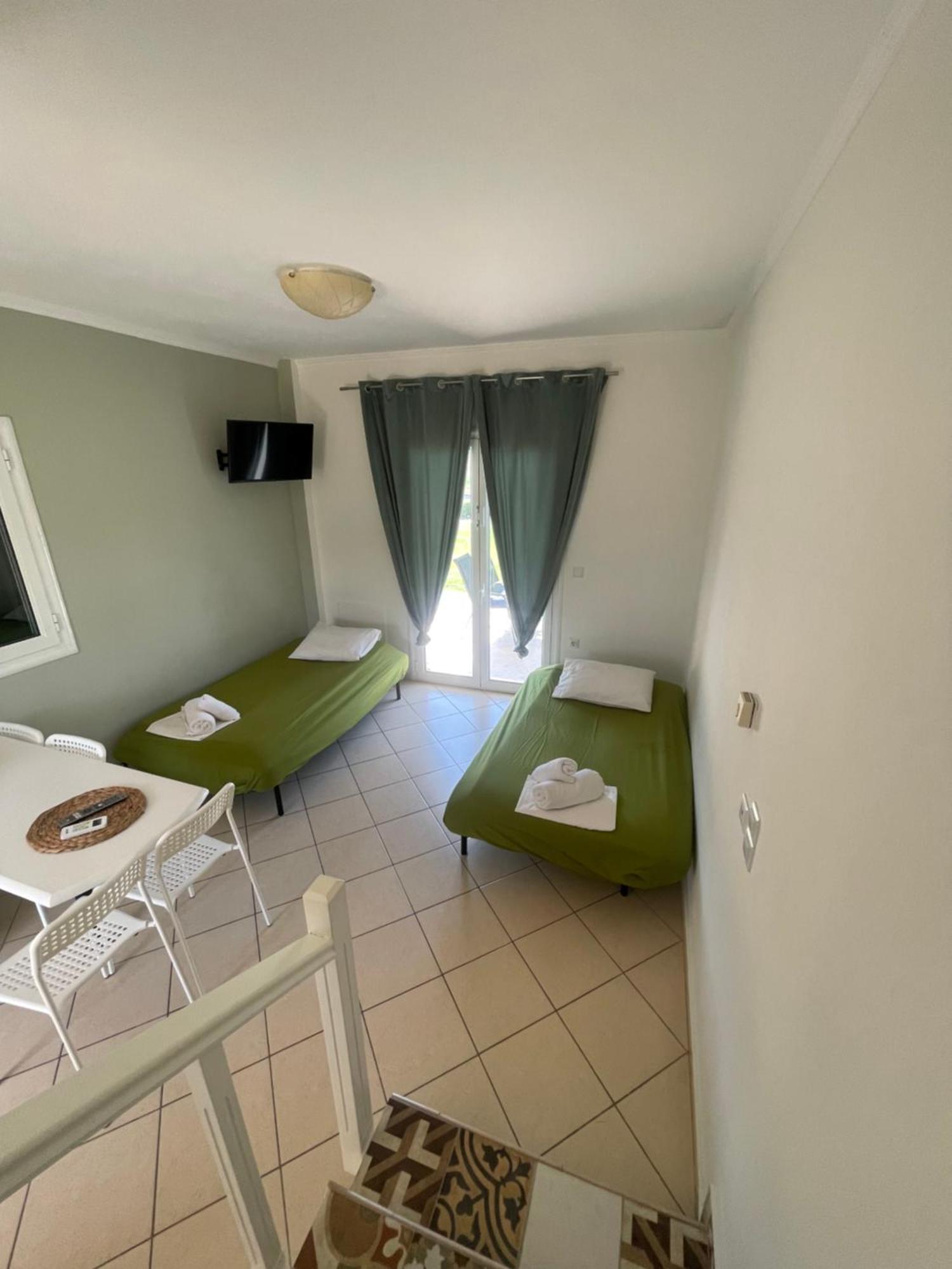 Mythos Apts Rentit Appart hôtel